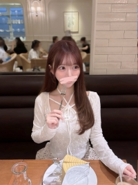 和枝  156cm.43.B.19歲 幼齒 可愛 青春肉體 熱情健談