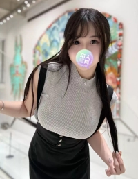 🇯🇵 番號：4653 資訊：163cm・47kg・F罩杯・25歲 敢玩敢秀 很色情