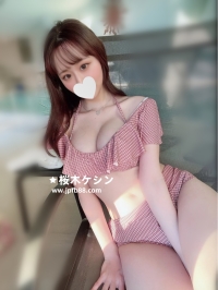 新宿歌舞伎町風俗❤ ☘️編號：0696☘️職業：高級度假酒店泳池服務顧問
